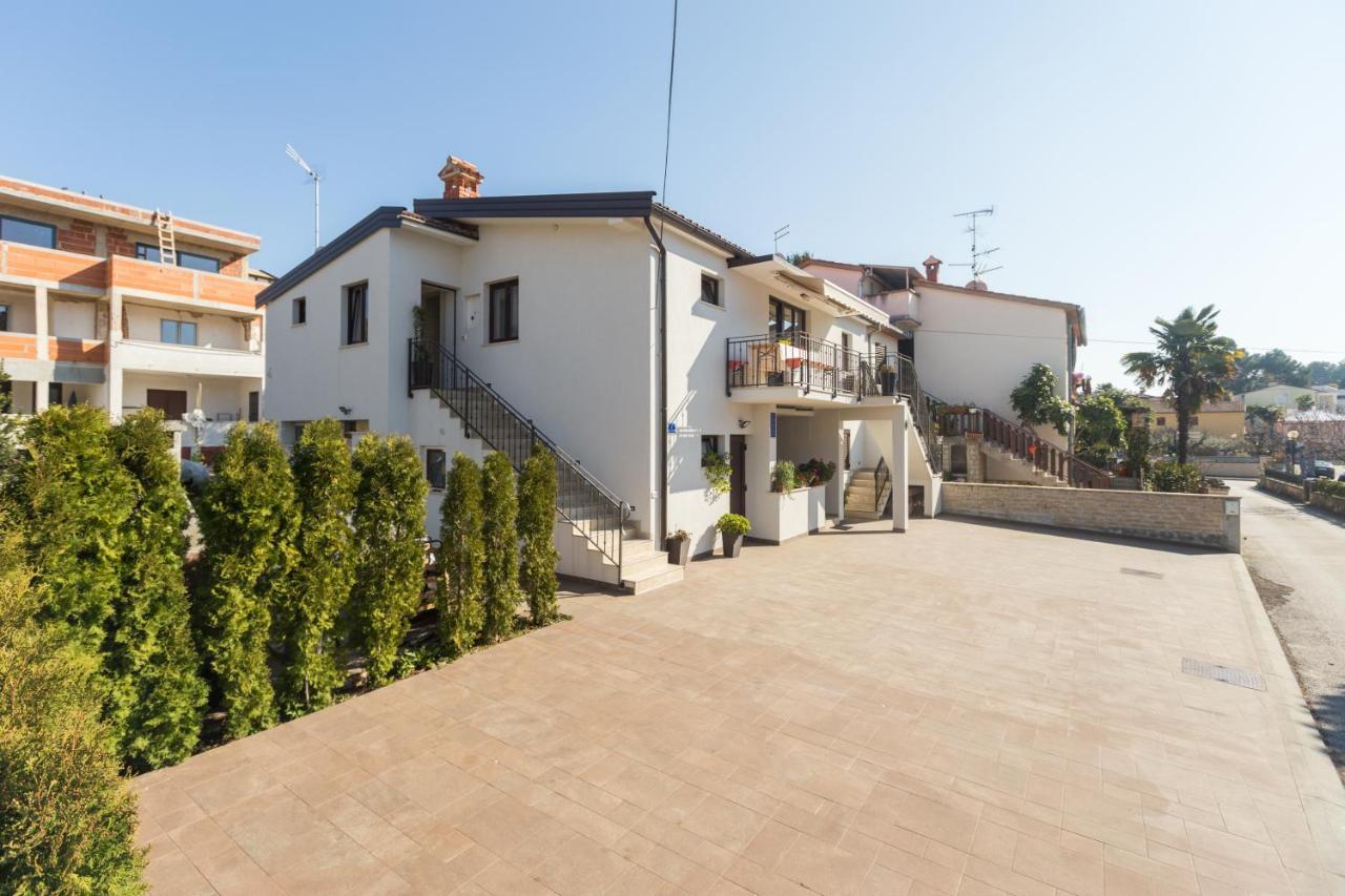 Alex Deluxe Apartments On Beach Poreč Dış mekan fotoğraf